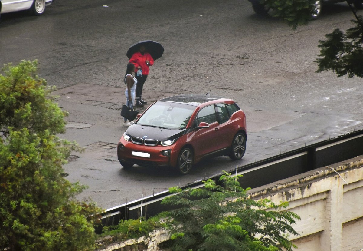 BMW i3s 120 Ah (42.2 kWh) — 2