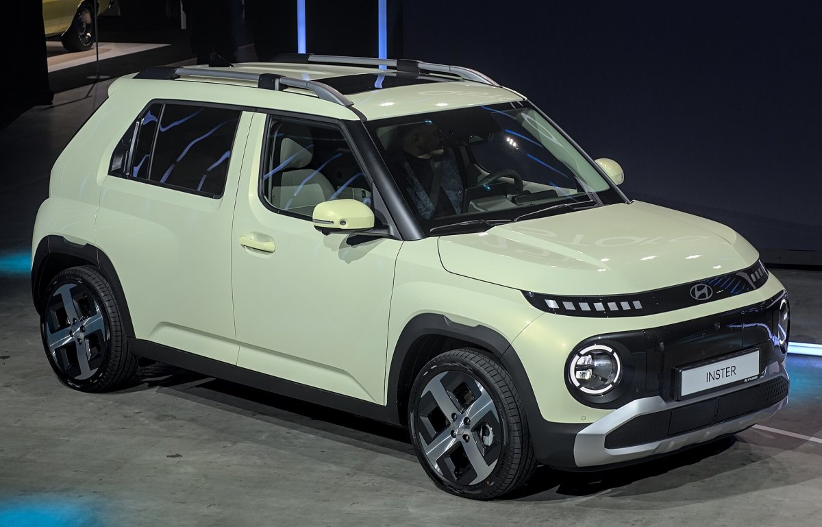 Hyundai INSTER 42 kWh Standard Range