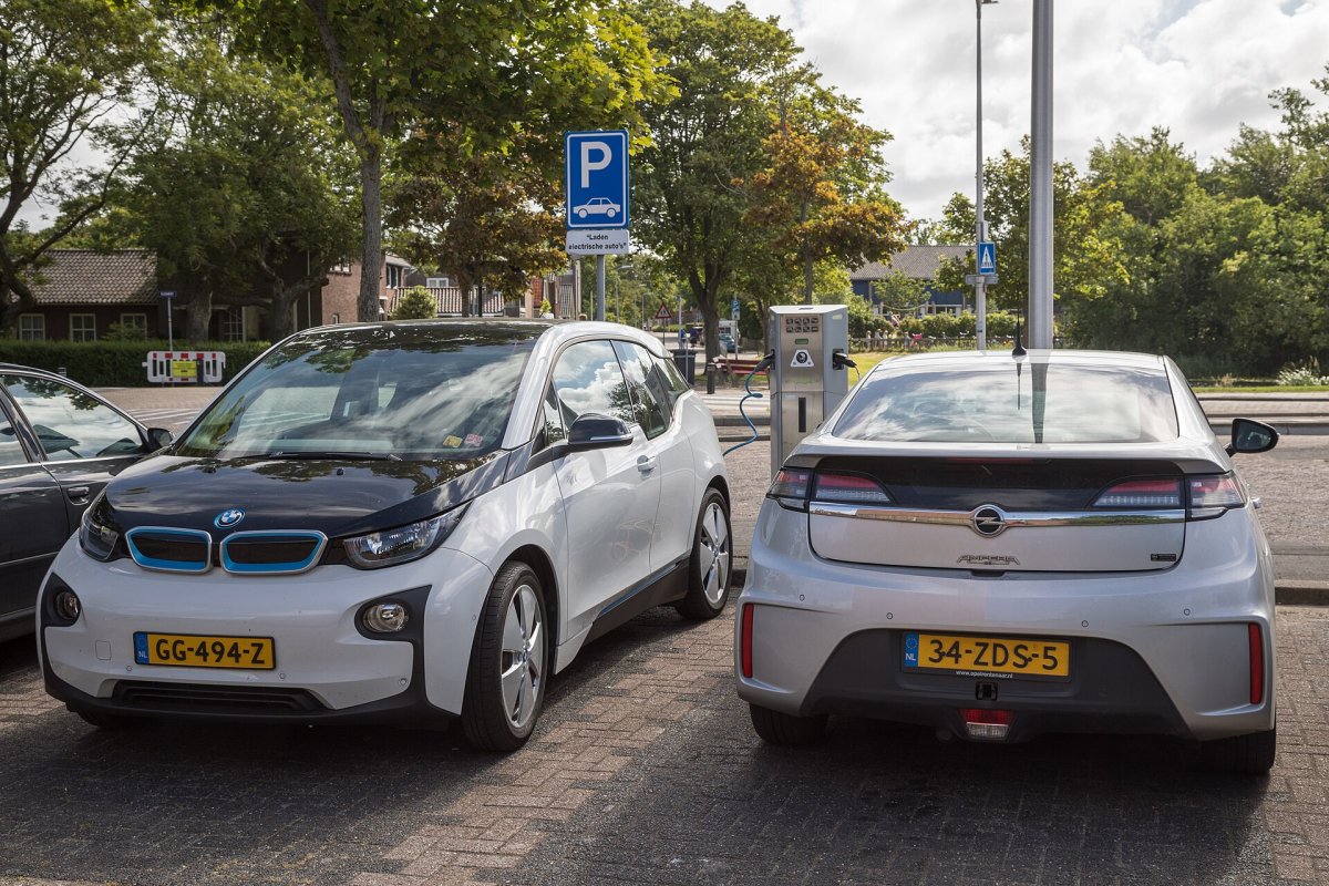 BMW i3 i3 50 xDrive — 4