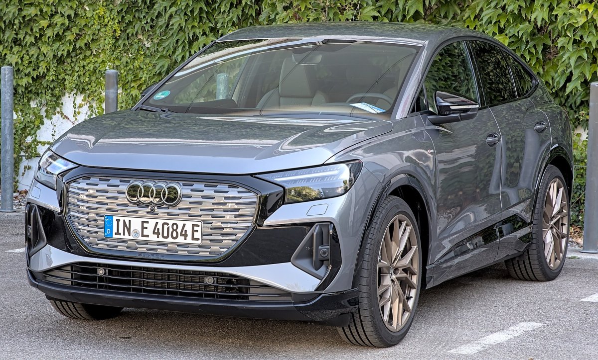 Audi Q4 e-tron 77 kWh 40 e-tron — 2