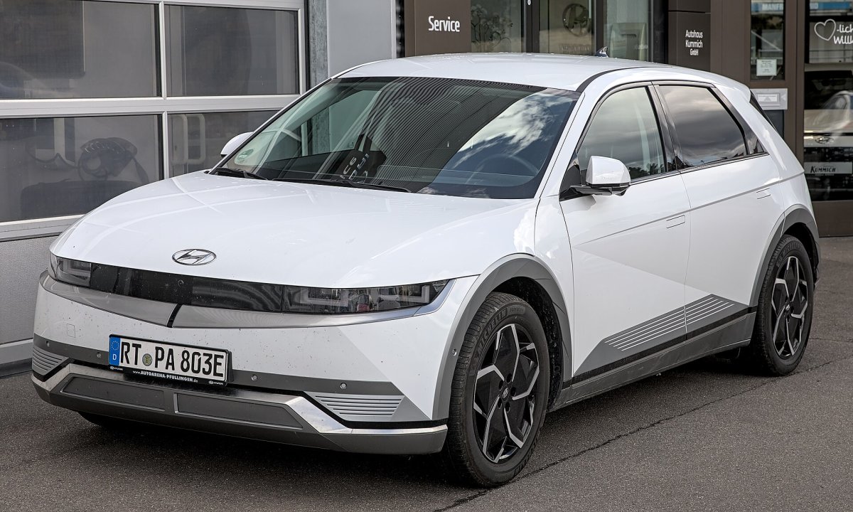 Hyundai IONIQ 5 Long Range RWD 77.4 kWh — 2