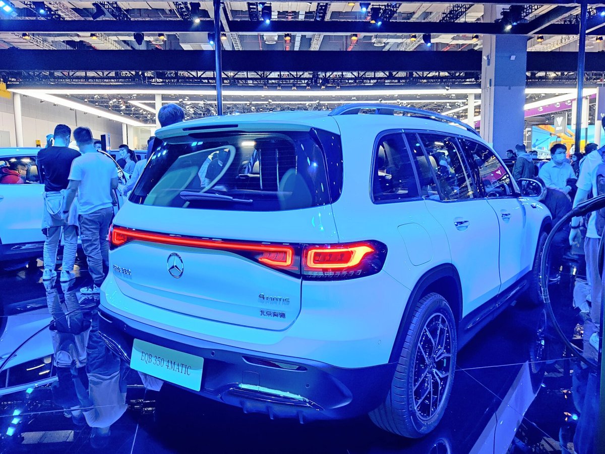 Mercedes-Benz EQB EQB 300 66.5 kWh